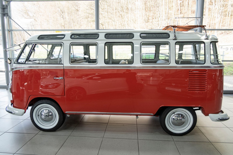 Volkswagen T1 Samba Replica
